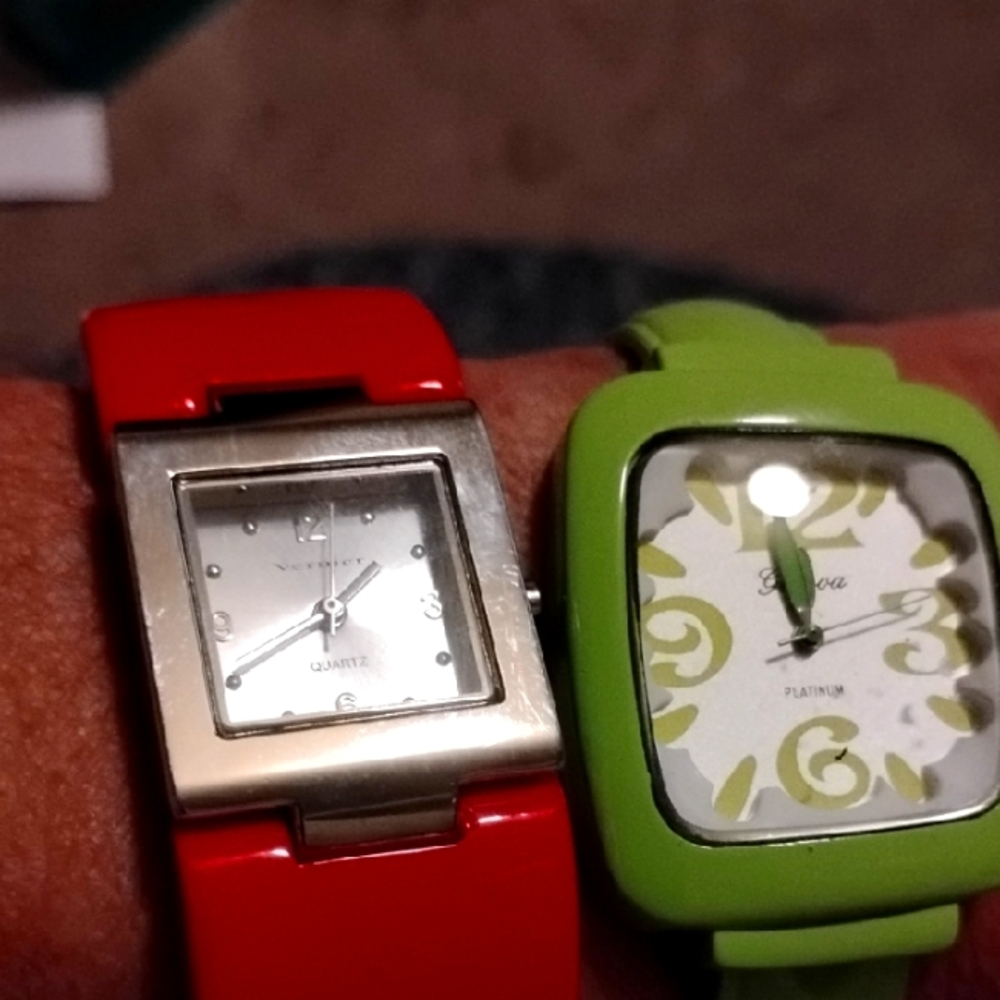 Red Women's Watch,Green Women's Watch 10 Each Needs Battery Price Firm